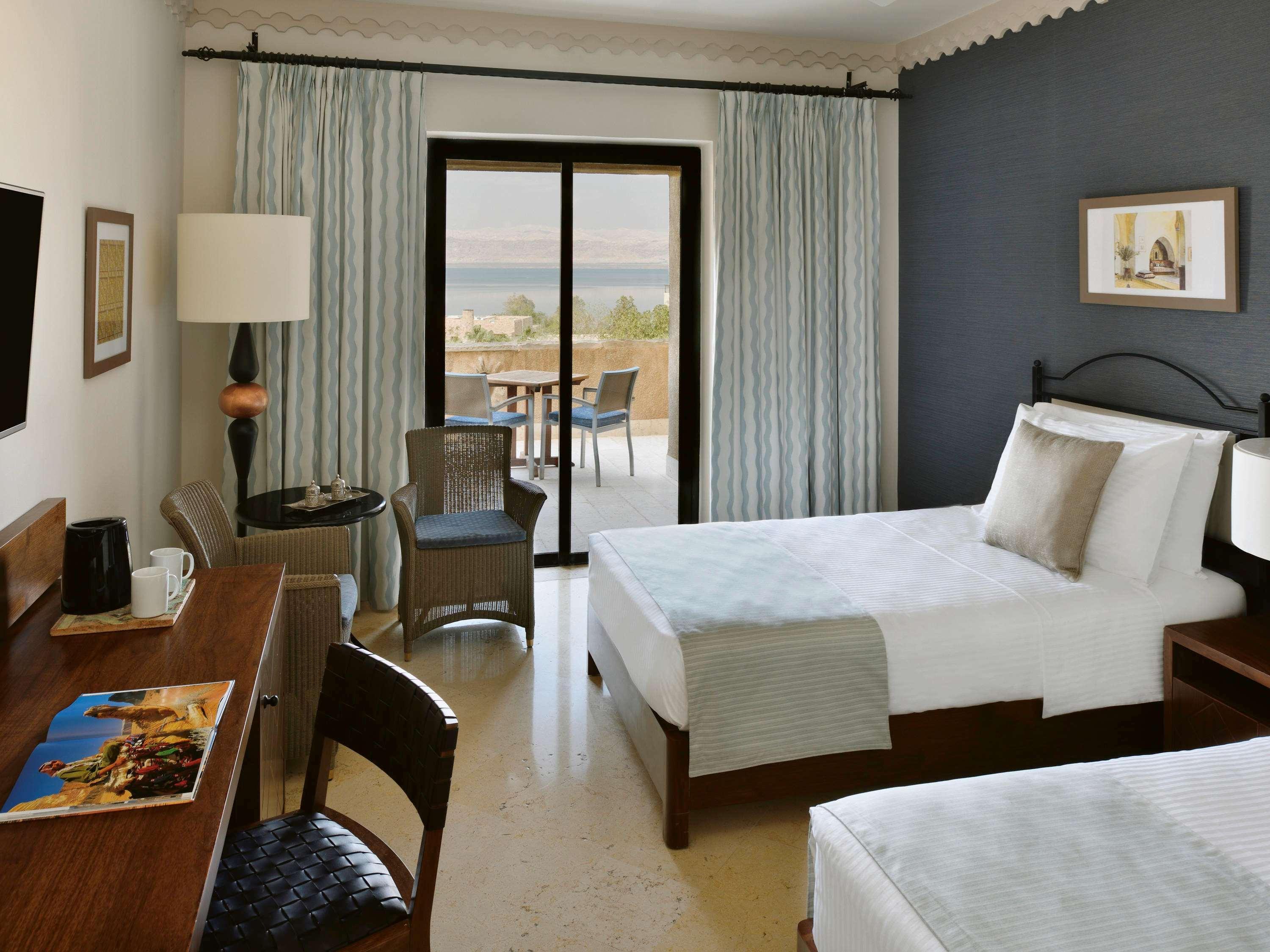 Moevenpick Resort & Spa Dead Sea Sweimeh Esterno foto A typical room at the Dead Sea Spa Magdiel