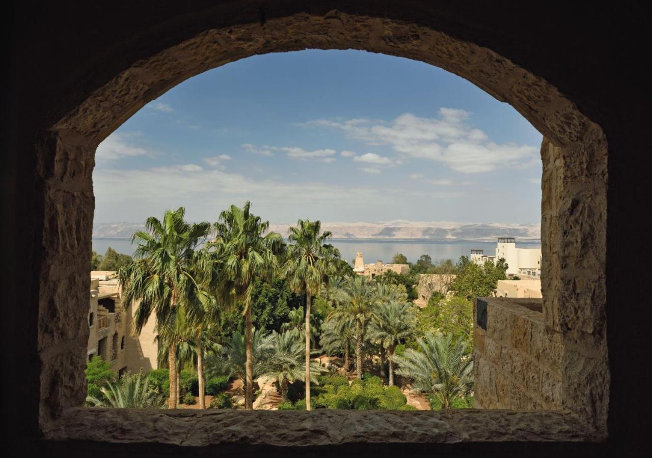 Moevenpick Resort & Spa Dead Sea Sweimeh Esterno foto View of the Dead Sea from the fortress